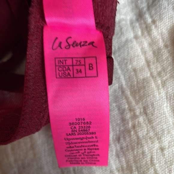 Push Up Bra - Picture 3 of 3